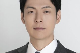 롯데그룹 CEO 21명 교체…신유열 전무는 부사장 승진