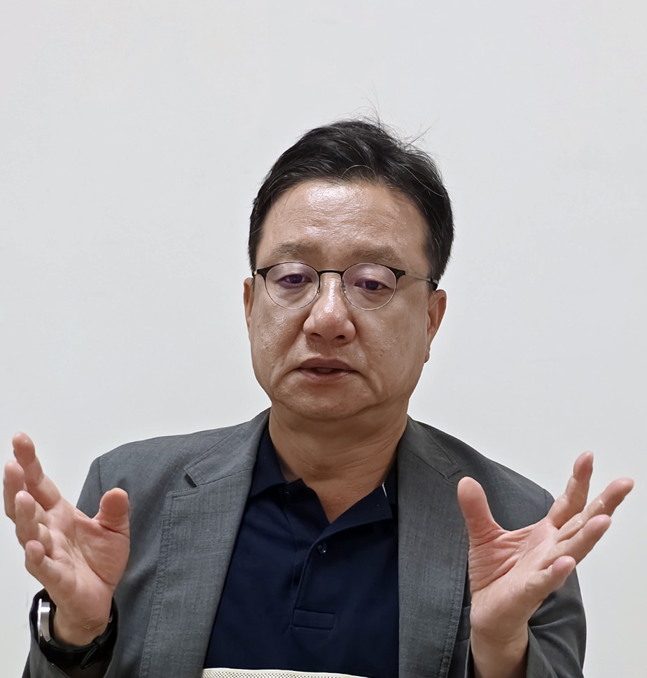 [쿼바디스 한국 AI] 이성엽 “G3? 경쟁력 직시해야…세계 최초 규제국은 안될 말”