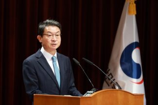 이억원 금융위원장 “생산적·소비자 중심·신뢰 금융으로 대전환”