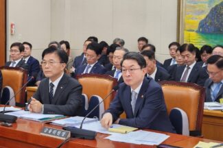 [2025국감] 이억원 금융위원장 “스테이블코인 포함 2단계 법안 연내 제출”