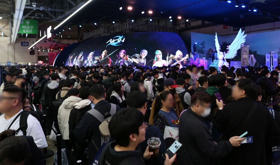 [지스타2025] 엔씨(NC) ‘아이온2’ 대박…대기만 4시간